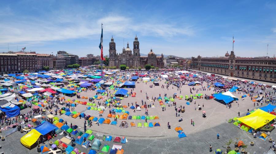 Maestros exigen abrogación de la Ley del ISSSTE 2007 y aumento salarial del 100%