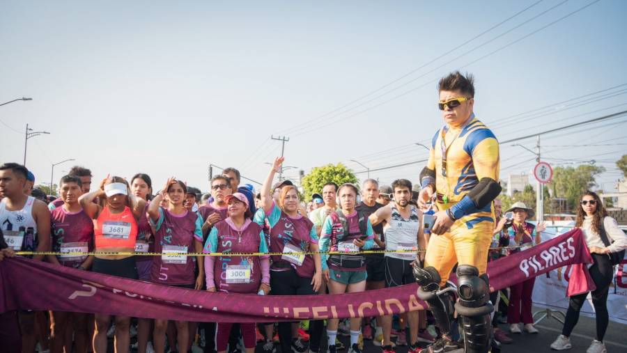 Más de 2 mil 500 personas participan en carrera del Circuito de Utopías en Tláhuac