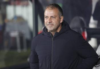 Barcelona blinda a Hansi Flick hasta 2027