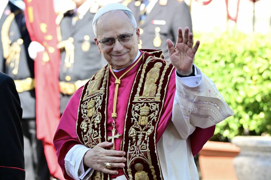 El papa toma posesión de su cátedra de obispo de Roma en la basílica de San Juan de Letrán