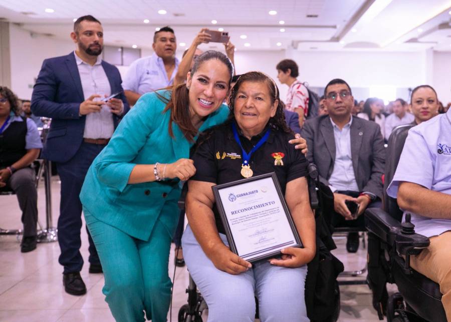 IECA capacita a más de 77 mil guanajuatenses y abre nuevos cursos gratuitos para mujeres