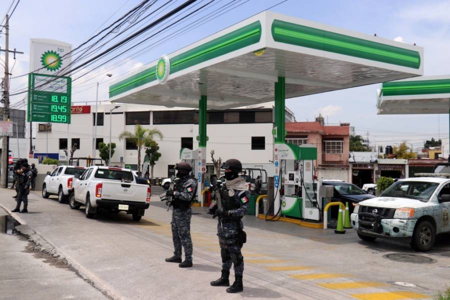 Suspenden pantallas electrónicas ilegales en gasolineras de seis alcaldías de CDMX