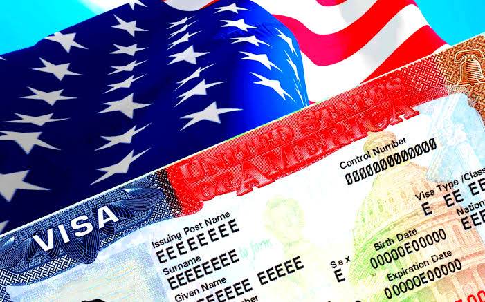 EE. UU. congela citas para visas estudiantiles mientras prepara revisión de redes sociales