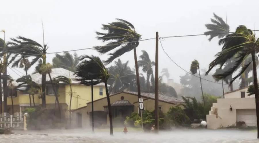 Primer ciclón tropical de la temporada amenaza costas del Pacífico; activan alertas en Oaxaca