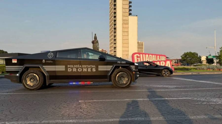 Jalisco incorpora 678 nuevas patrullas, incluyendo tres Tesla Cybertruck para operaciones de inteligencia