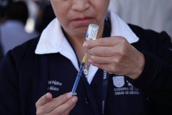 Gobierno capitalino refuerza campaña de vacunación contra el VPH en niñas y lanza programa de apoyo a mujeres embarazadas