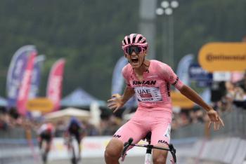 Isaac Del Toro gana en etapa en los Alpes y refuerza su 'maglia' rosa del Giro de Italia