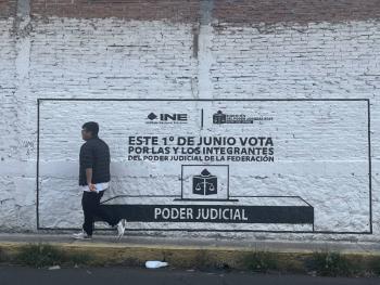 INE prohíbe distribución de 'acordeones' y llamados a no votar en elección judicial