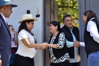 Más de 154 mil baches han sido reparados en 70 días con el programa Megabachetón, informa Clara Brugada durante visita Casa por Casa