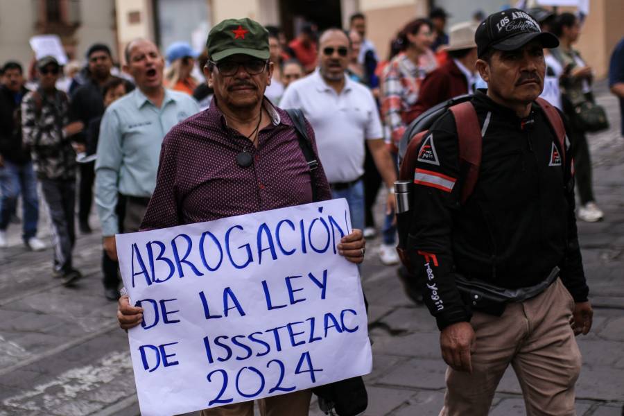 Sección 22 del SNTE concluye paro y plantón en CDMX tras consulta interna