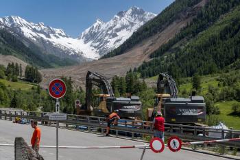 Suiza: Cómo se derrumbó el glaciar Birch