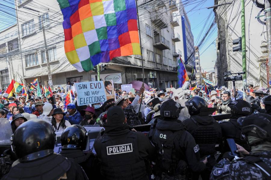 Campesinos radicalizan protestas en Bolivia tras veto a candidatura de Evo Morales