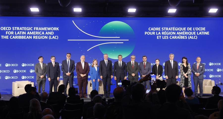 La guerra comercial reduce las perspectivas de crecimiento económico mundial, advierte la OCDE