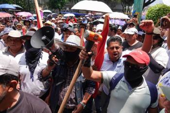 Segob y SEP hacen llamado al diálogo y condenan violencia de la CNTE en medio de protestas
