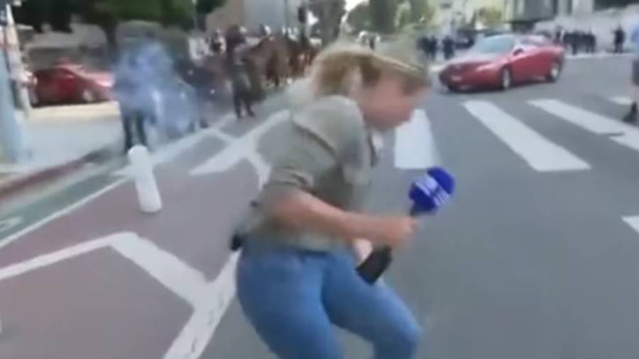 Periodista australiana es herida con bala de goma durante cobertura en protestas en Los Ángeles   