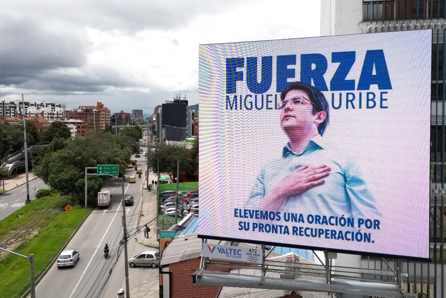 Adolescente sospechoso de balear a presidenciable en Colombia se declara inocente