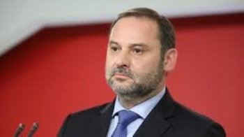 Crece la presión sobre el gobierno de Pedro Sánchez por caso Ábalos y cuestionamientos de la UE a la ley de amnistía