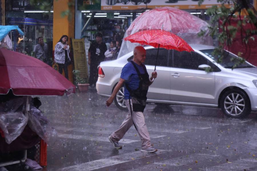 Lluvias en CDMX generan 28 afectaciones en Benito Juárez; activan operativo Blindar BJ360°