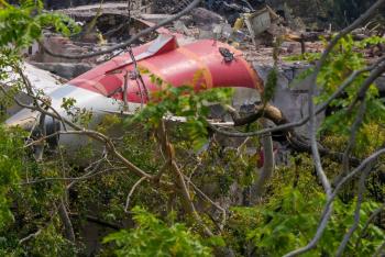Sube a 279 el balance de muertos en accidente de avión Boeing 787 en India