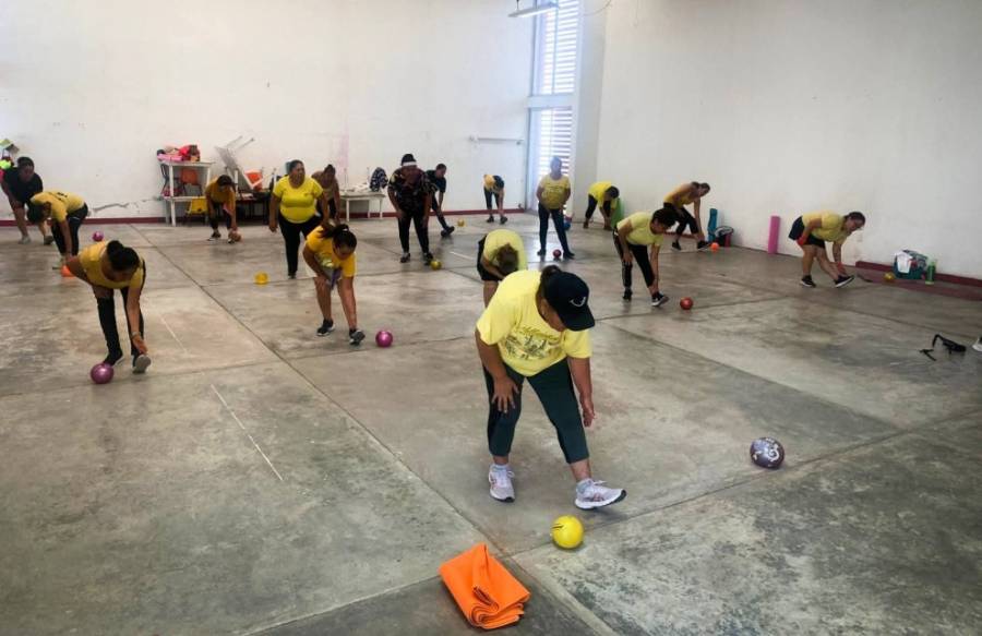 Promueven activación física en Villa de Pozos con clases de zumba en “Mi Casita”