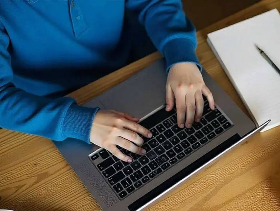 Exitosa primera aplicación en línea del examen de ingreso al bachillerato UNAM-IPN