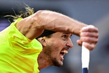 Tsitsipas cae en segunda ronda del ATP 500 de Halle