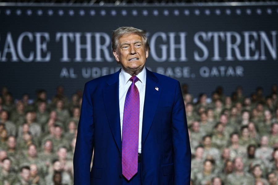 Trump pide mantener bajos los precios del petróleo tras ataques a Irán 