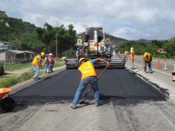 Avanza ampliación y mantenimiento de carreteras en diversas regiones del país