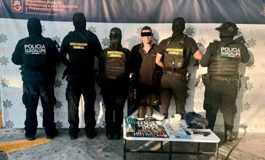 Capturan en Guadalupe a presunto líder de sicarios con armas y droga