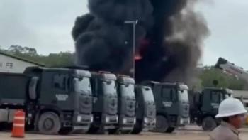 Explosión en instalaciones del Tren Maya en Felipe Carrillo Puerto provoca incendio y alarma en la zona