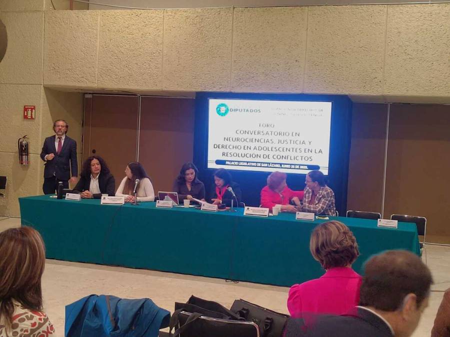 Cuestionan examen en línea para ingreso a la UNAM e IPN por no considerar condiciones sociales de los aspirantes