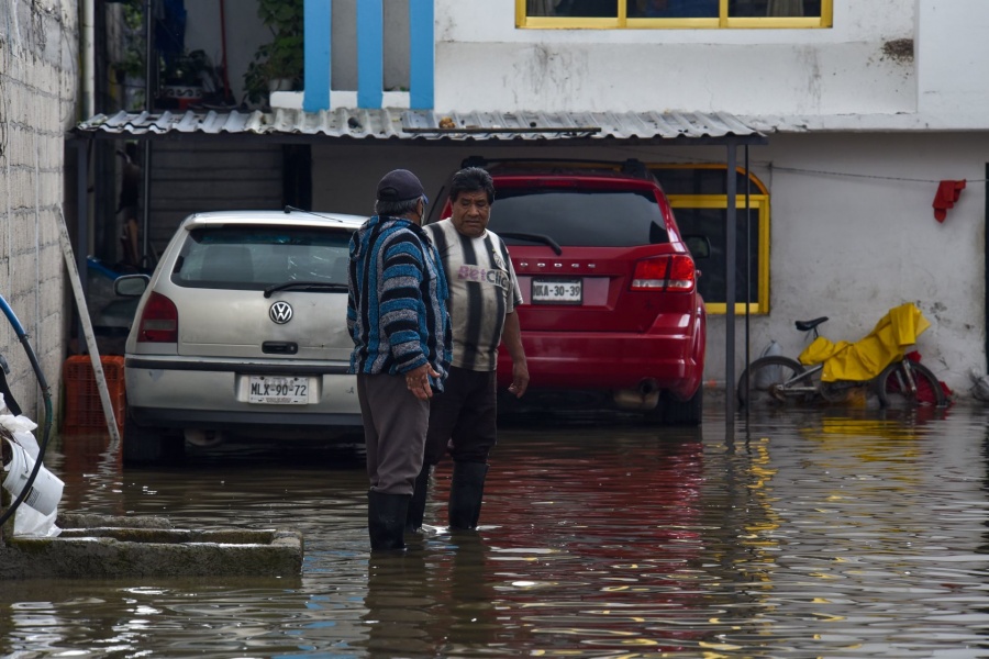 Fuerte granizada provoca inundaciones y caos vial en Toluca
