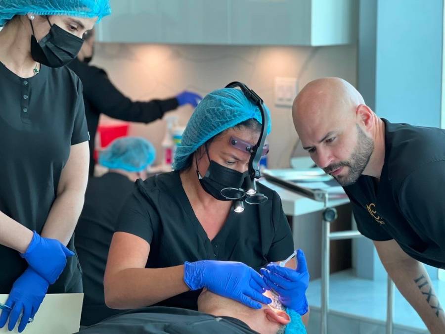El relleno d&eacute;rmico sirve para rejuvenecer el rostro, pero cuidado con la migraci&oacute;n del filler: Dr. Eduardo Cardona