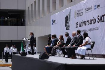 Sheinbaum destaca labor del SAT en su 28 aniversario y llama a fortalecer la honestidad en la función pública