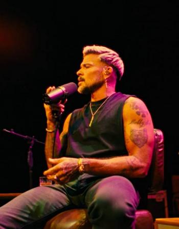 Pedro Capoacute estrena video de Contigo una balada sobre la paciencia y el amor verdadero