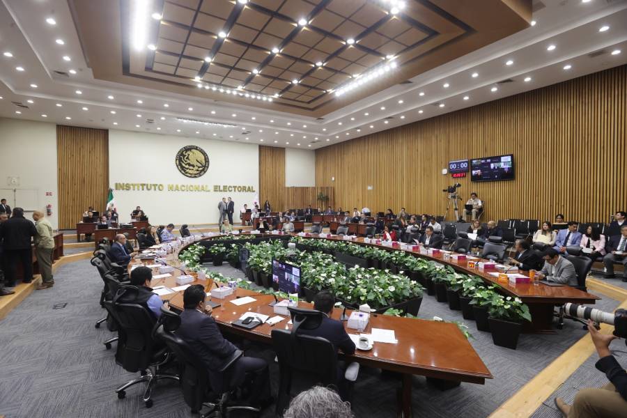 INE sanciona con casi 32 millones de pesos a partidos políticos por irregularidades fiscales