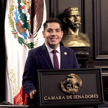 Reconocen a Emmanuel Reyes Carmona como uno de los 10 mejores senadores del país