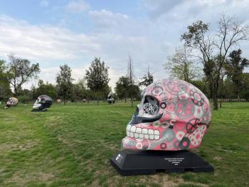 Exposición Mexicráneos llega al Bosque de San Juan de Aragón con 77 obras monumentales