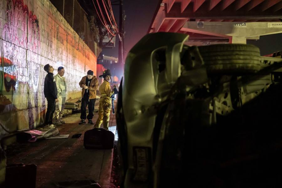 Mueren tres personas tras volcadura vehicular en Magdalena Contreras 