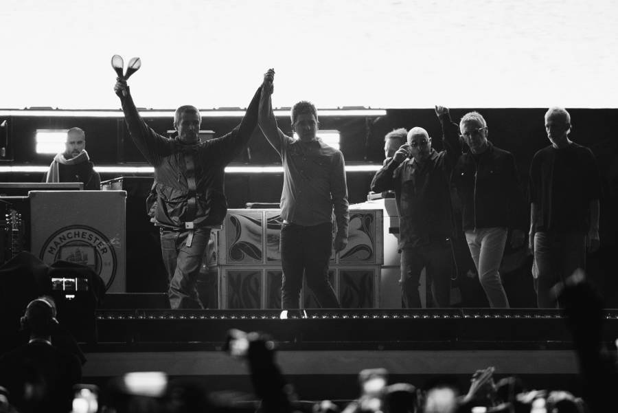 Oasis inicia en Cardiff su gira de regreso por cuatro continentes