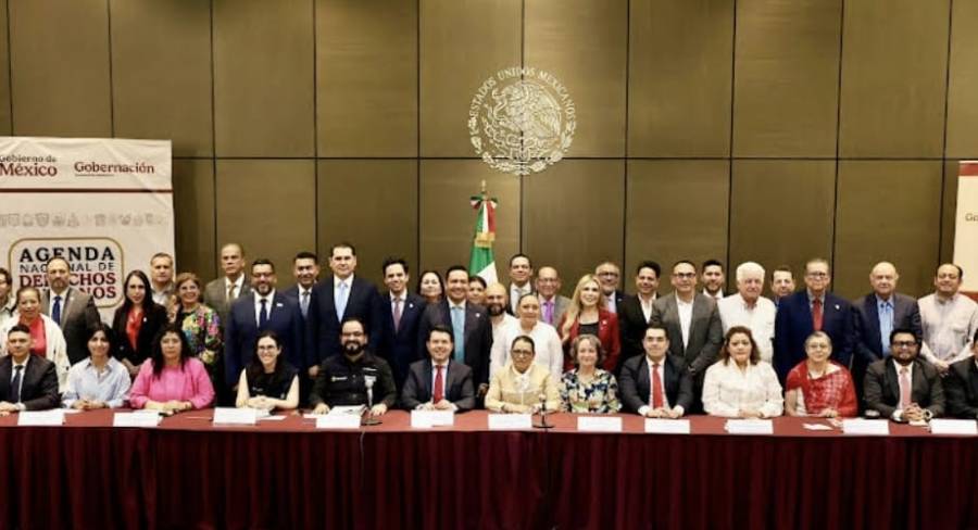 Secretarios de Gobierno de las 32 entidades se reúnen con Rosa Icela Rodríguez; les pide respetar libertad de expresión, de manifestación y DH