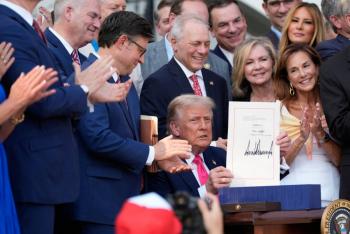 Trump promulga su ley presupuestaria 