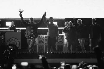 Oasis inicia en Cardiff su gira de regreso por cuatro continentes
