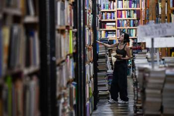 UNAM anuncia remate de libros en agosto con descuentos de hasta 80 %