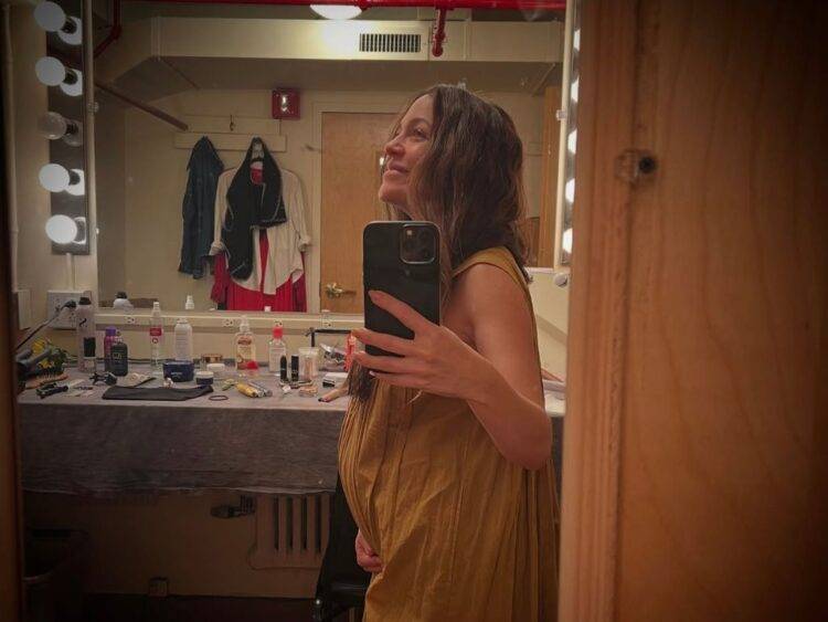 Natalia Lafourcade comparte felices imágenes de su embarazo
