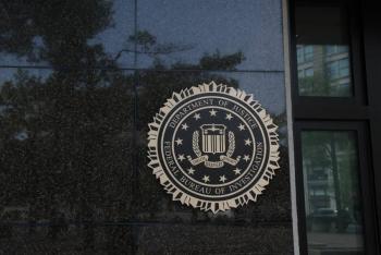 Abren investigación penal contra exdirectores del FBI y la CIA