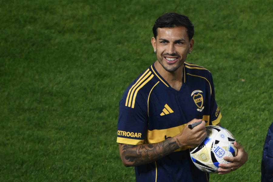 Leandro Paredes regresa a Boca Juniors y lo recibe una multitud en La Bombonera
