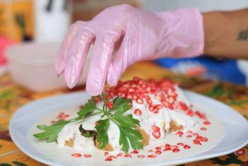 Restauranteros poblanos apuestan por venta de 4.5 millones de chiles en nogada