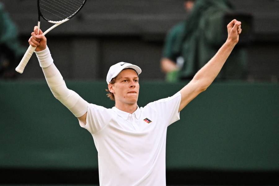 Sinner se toma la revancha sobre Alcaraz y gana su primer t&iacute;tulo en Wimbledon