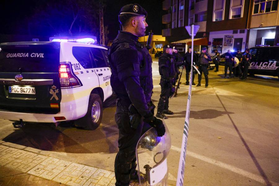 Diez detenidos en los disturbios antinmigrantes en el sureste de España